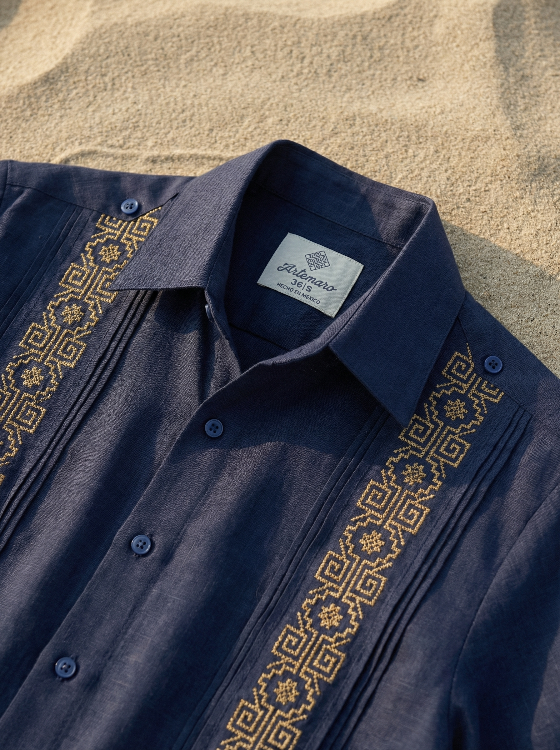 GUAYABERA AZTECA AZUL MARINO ORO