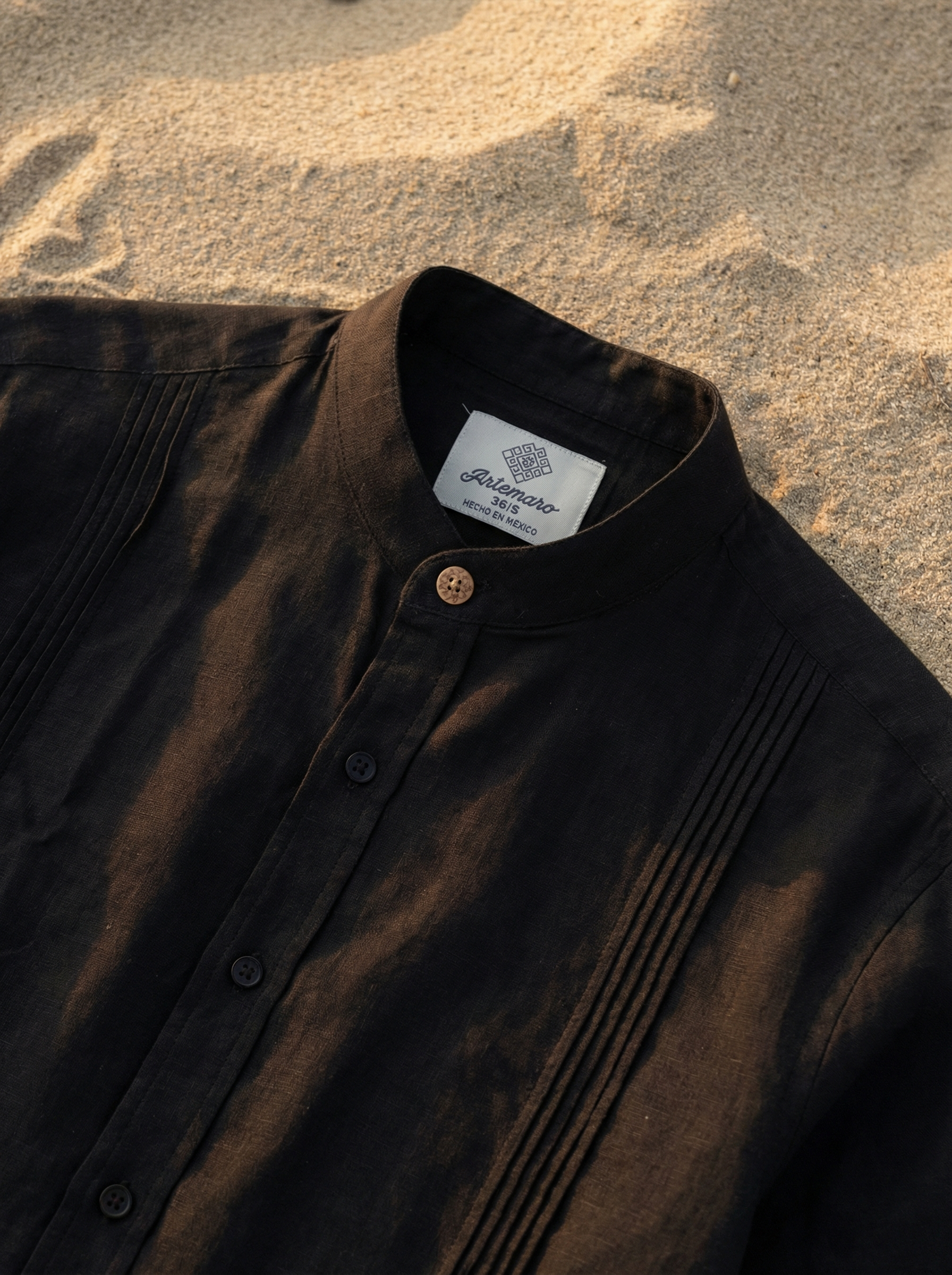 CAMISA MAO ALFORZAS NEGRA