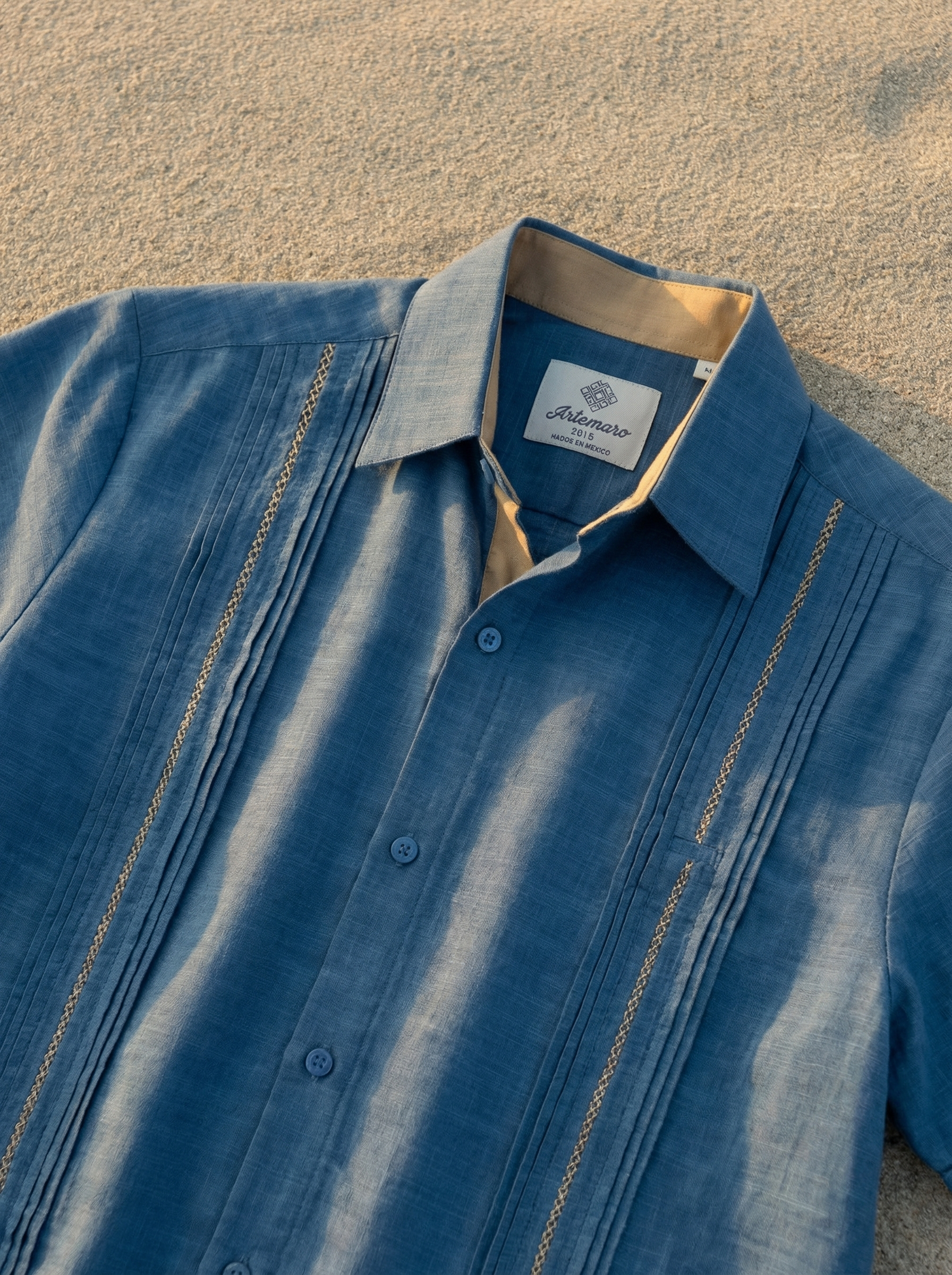 GUAYABERA PICUETA AZUL
