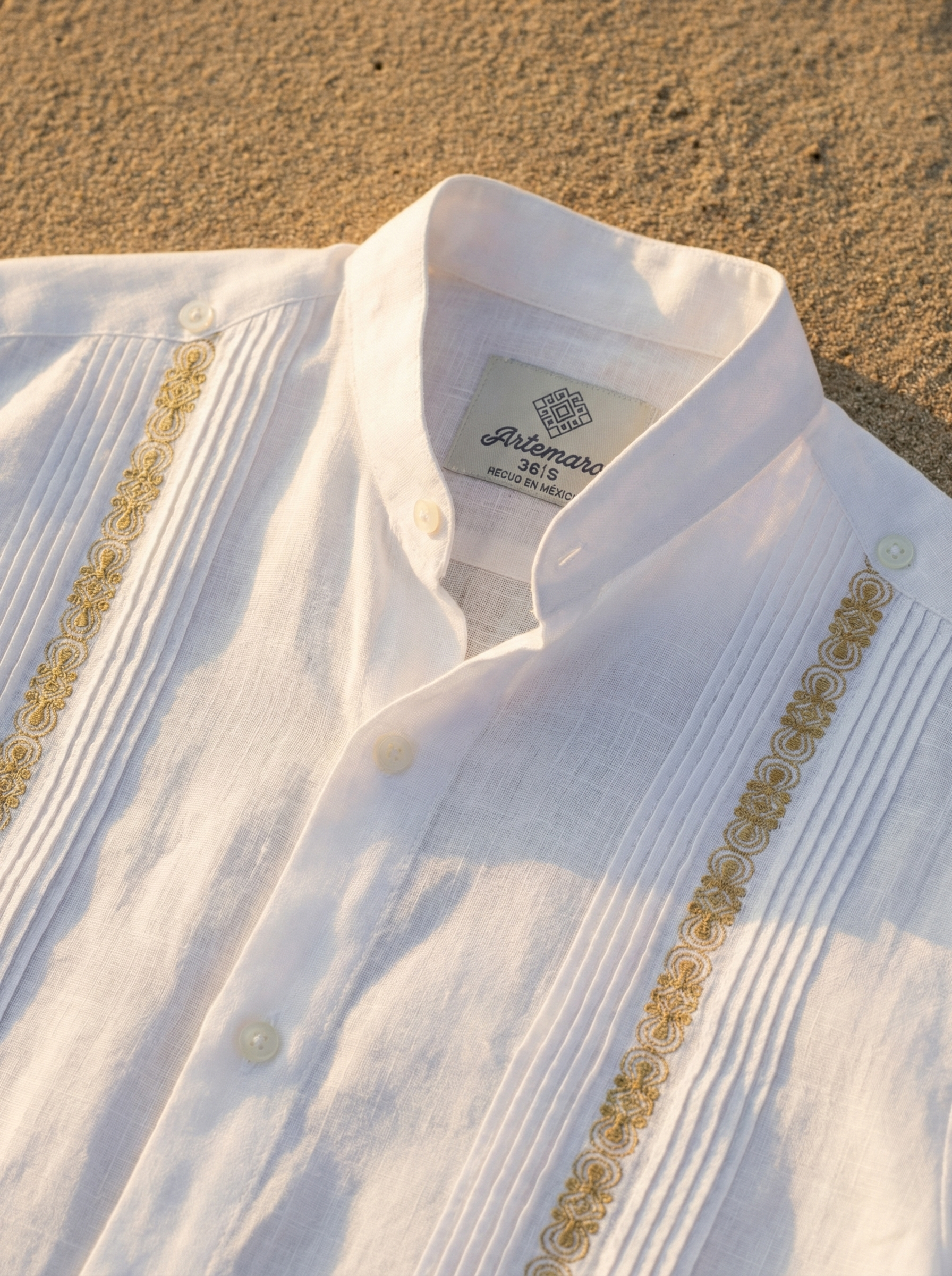 GUAYABERA HABANA BLANCA ORO MAO
