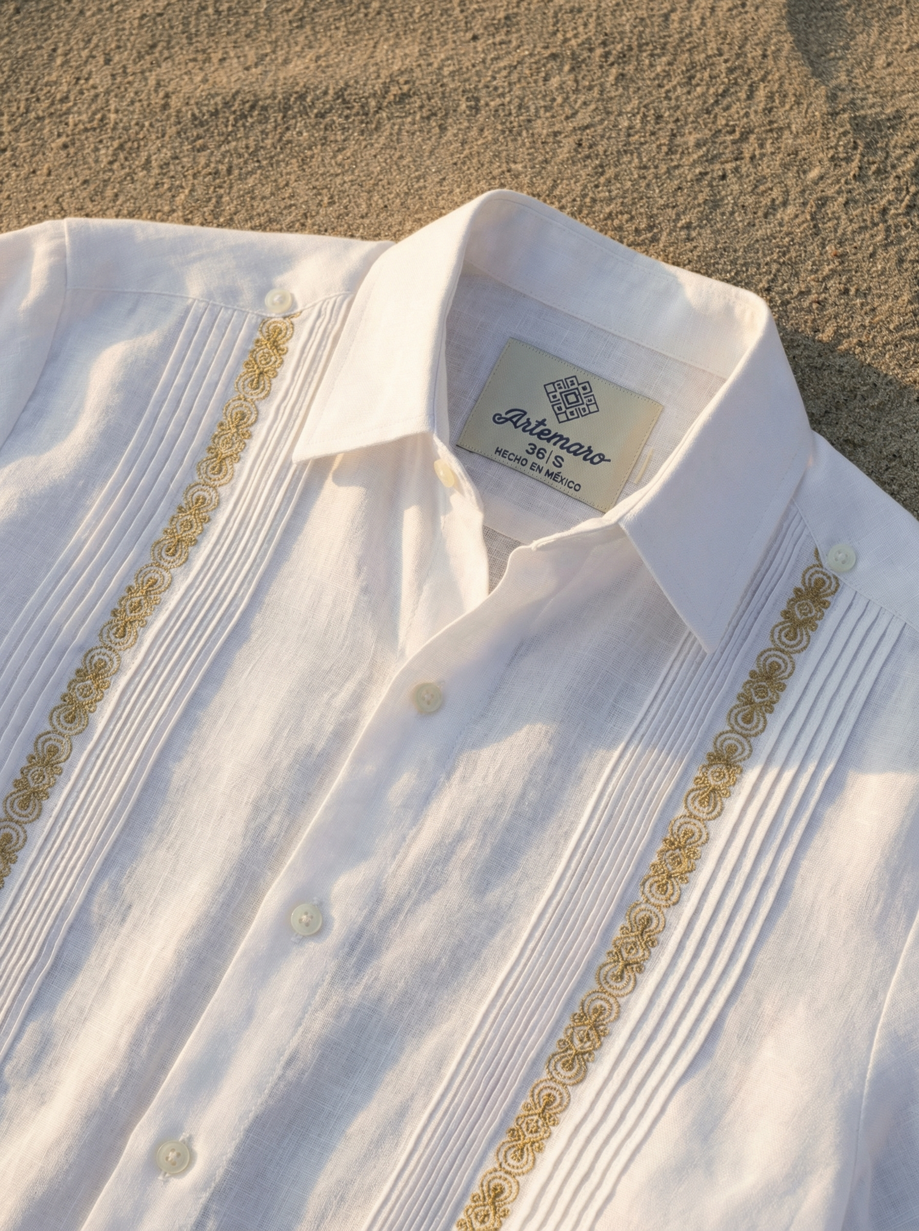 GUAYABERA HABANA BLANCA ORO