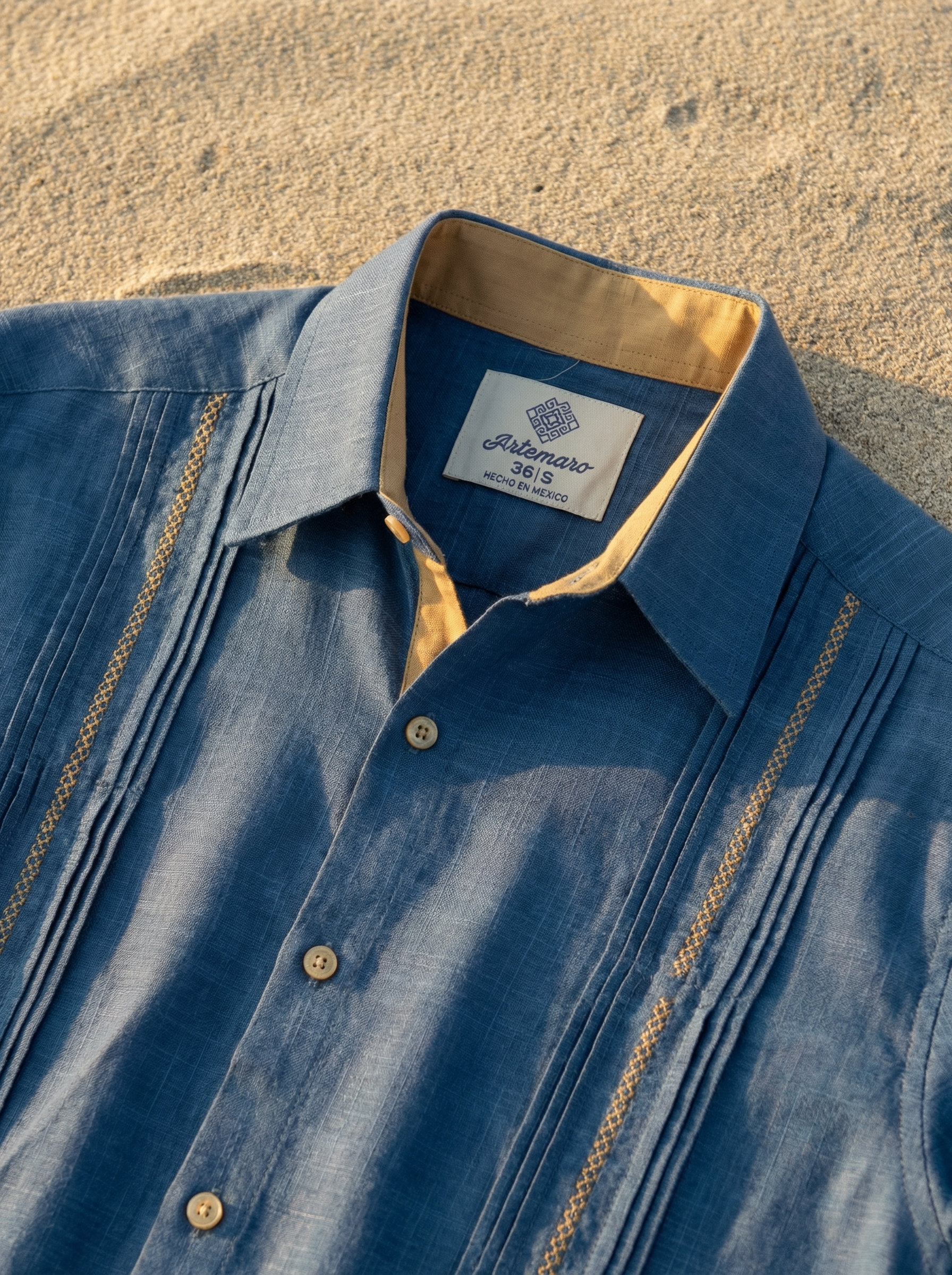 GUAYABERA PICUETA AZUL